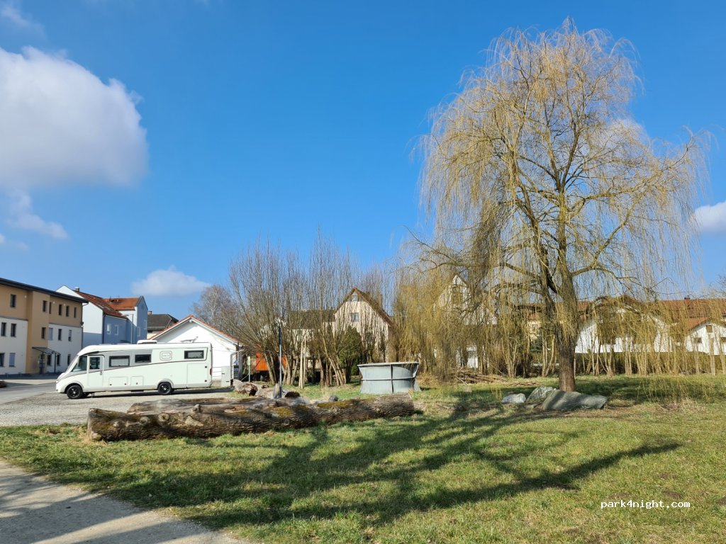 Wohnmobilstellplatz Weidenpark — foto 2