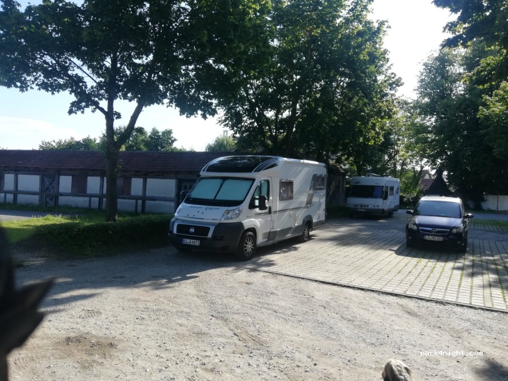 (84088) Neufahrn in Niederbayern - 2 Schulweg — foto