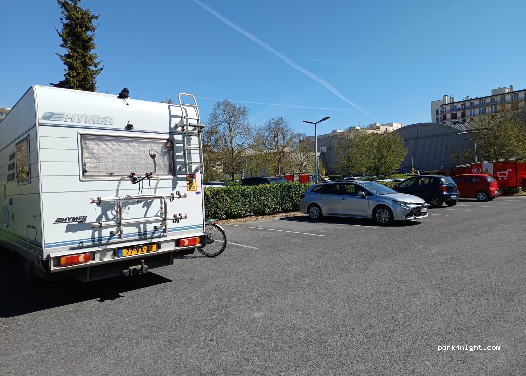(51100) Reims - 8B Rue de la Pompelle — foto 5
