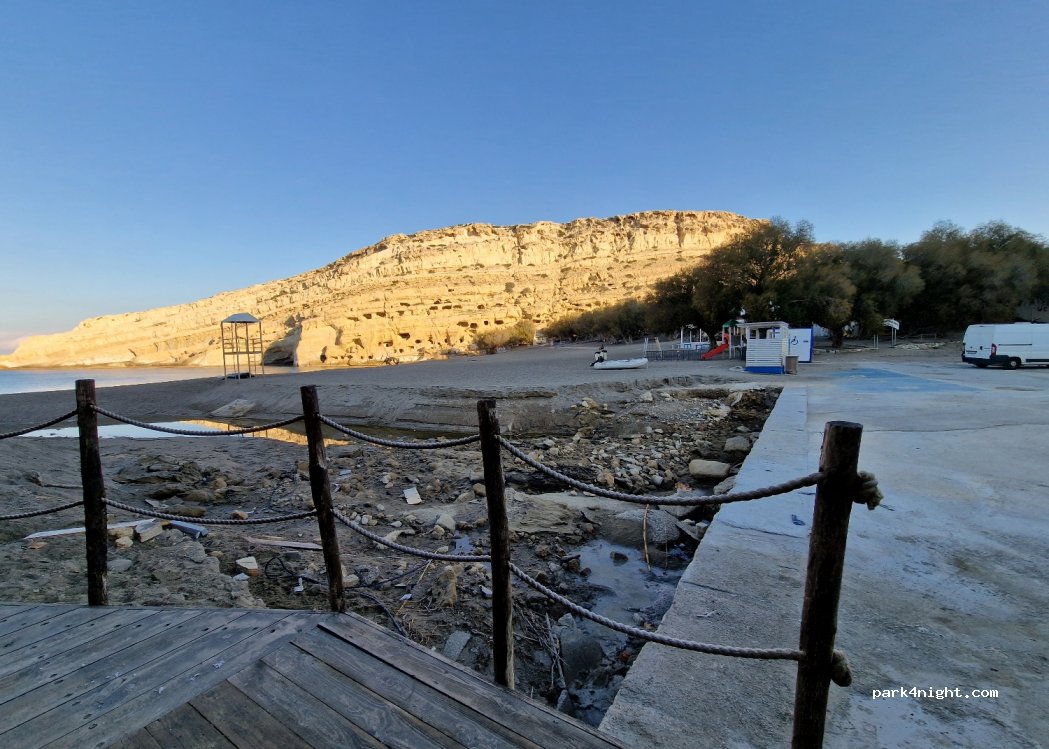 (702 00) Matala - Unnamed Road — foto 3