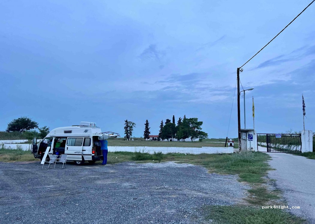 (573 00) Axios - Unnamed Road — foto 3
