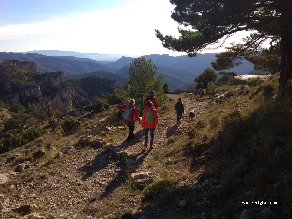 (12599) Fredes - Carrer Major — foto 3