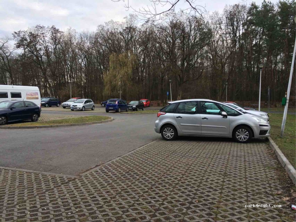 Parking Przy Amfiteatrze — foto