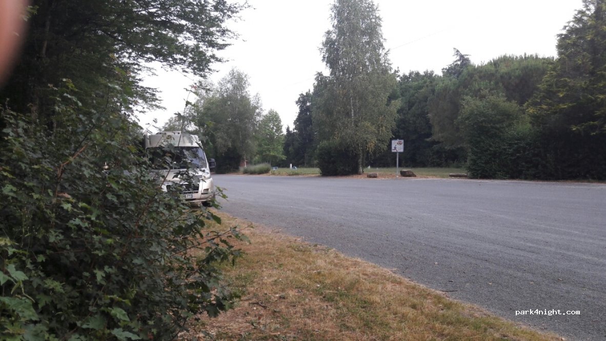 (79190) Pliboux - Unnamed Road — foto