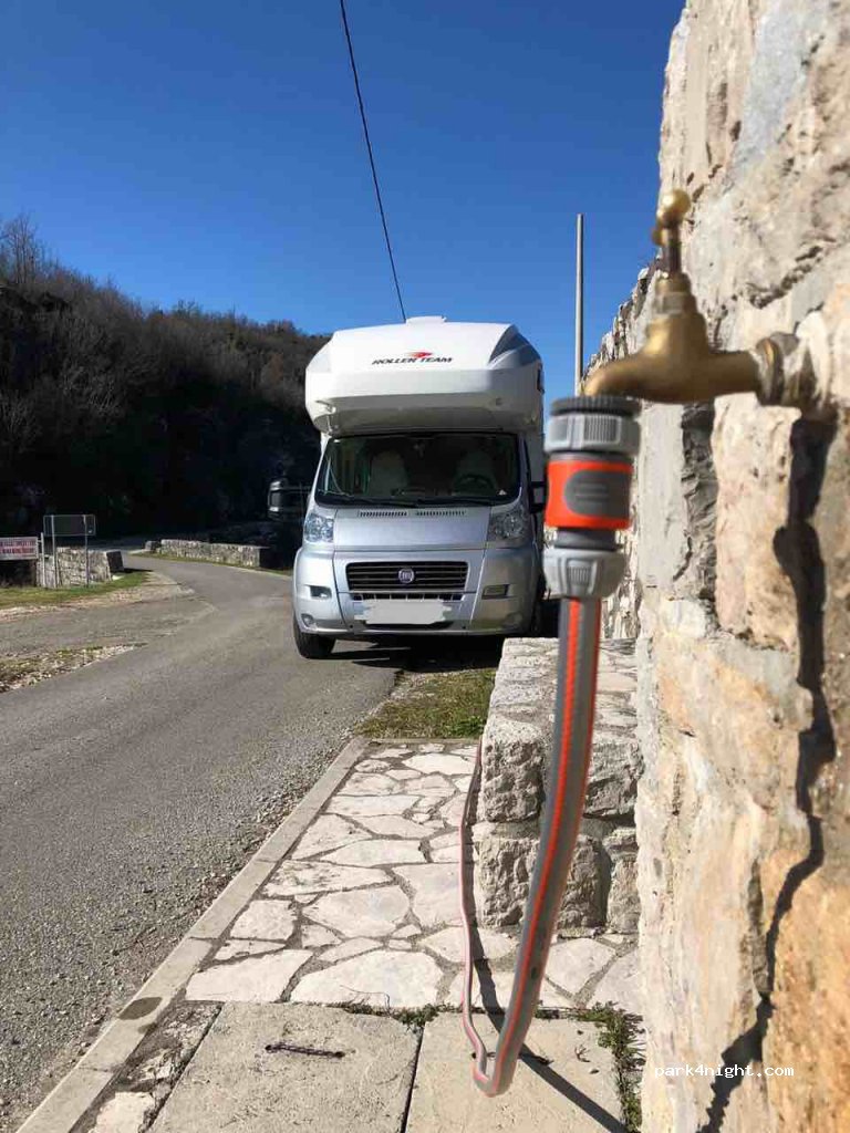() Riječani - Unnamed Road — foto 2