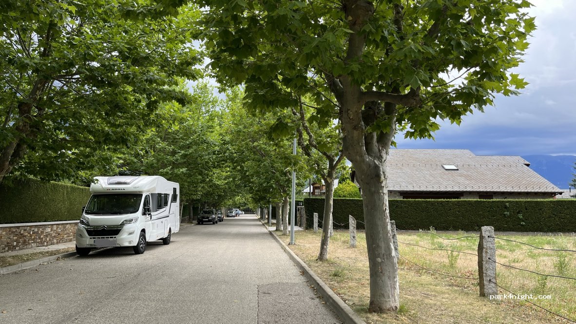 (17520) Puigcerdà - 8 Urbanització Deulofeu — foto