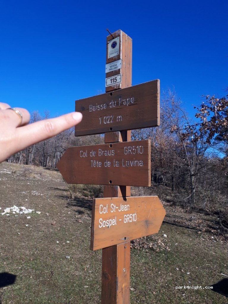 (06440) Lucéram - Unnamed Road — foto 2