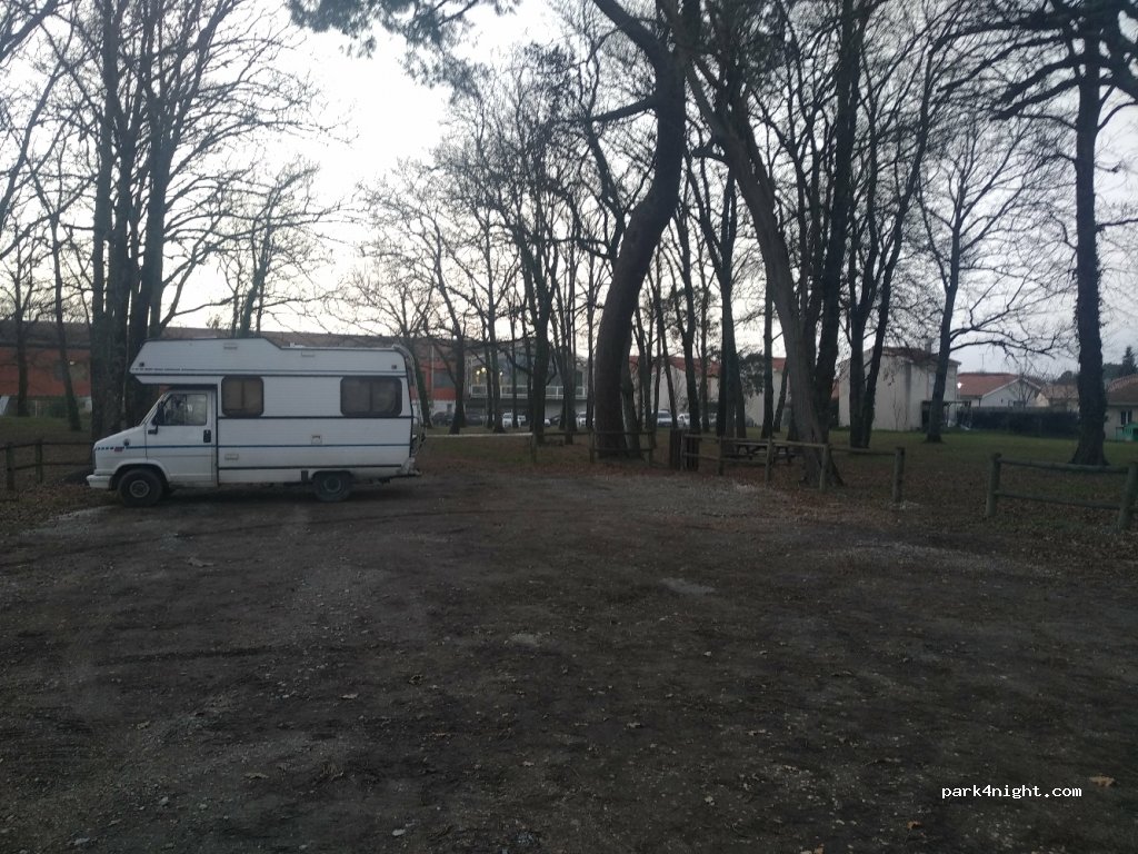 (33380) Biganos - 13 Avenue des Boîens — foto