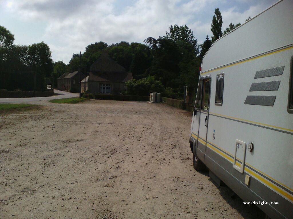 (50630) Le Vast - 4-8 Le Hameau les Fours — foto