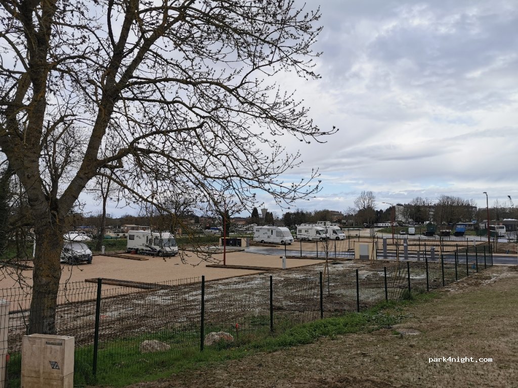 (82100) Castelsarrasin - 7 Chemin des 2 Ponts — foto