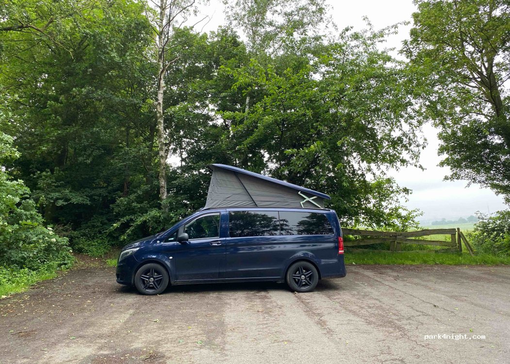 Parkplatz Burg Desenberg — foto 4