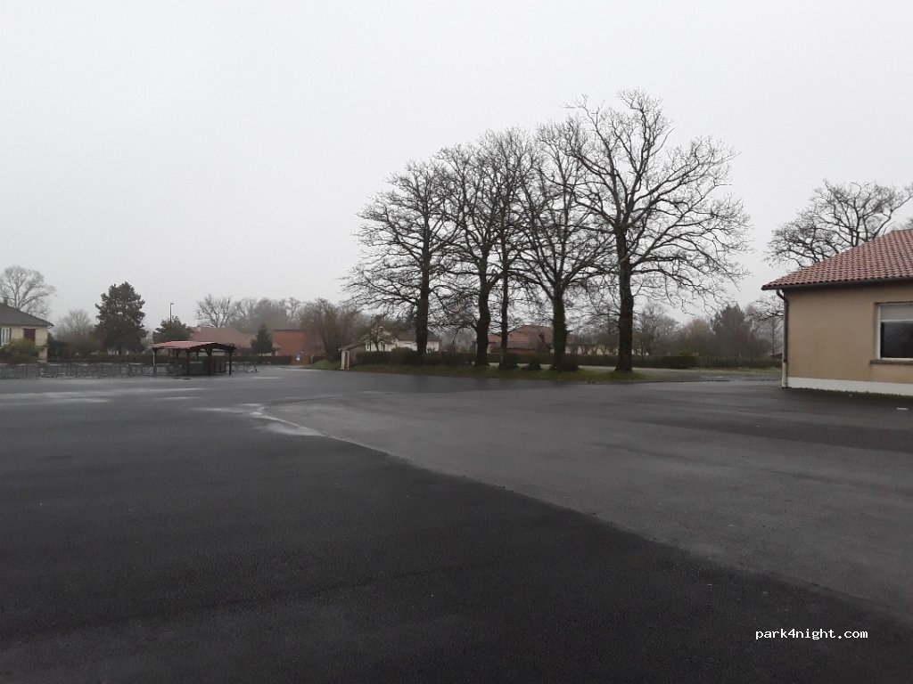 (87330) Val-d'Issoire - 8 Rue du Marché — foto
