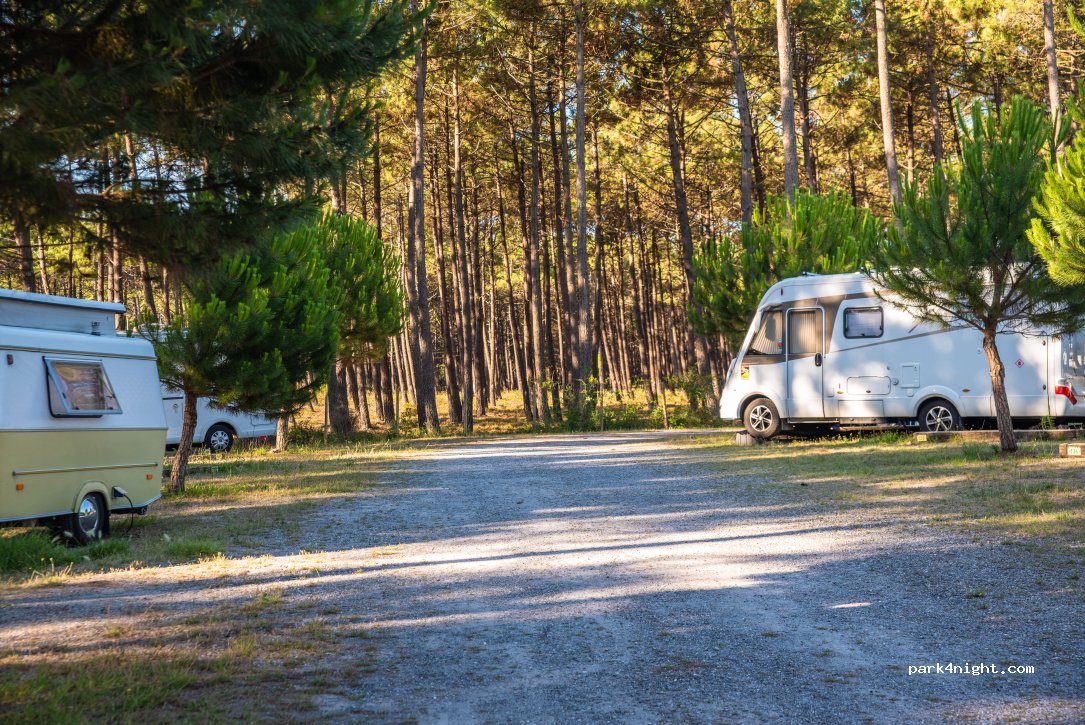 Aire de Camping-car Saint-Girons Plage — foto