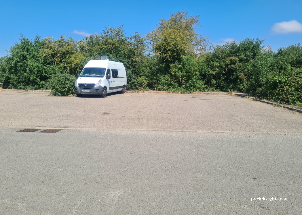 (HP19 8GZ) Aylesbury - Andrews Way — foto