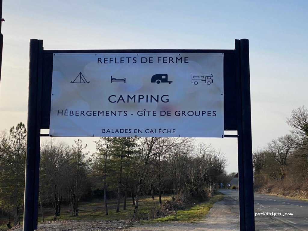 camping reflets de ferme — foto