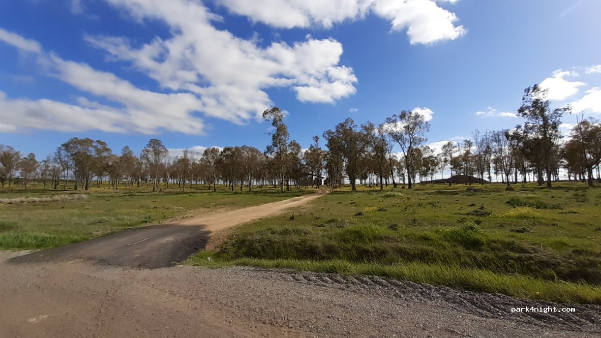 (06940) Ahillones - Carretera de Córdoba — foto