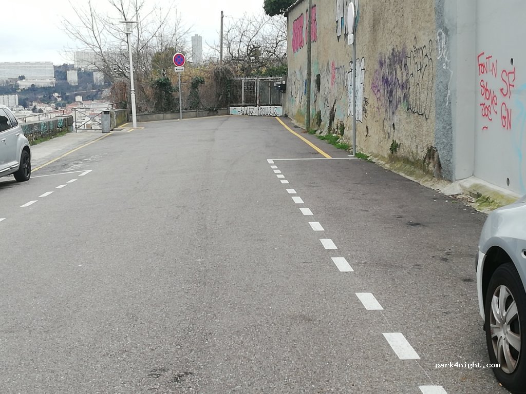 (69004) Lyon - 76 Rue Bleton — foto 2