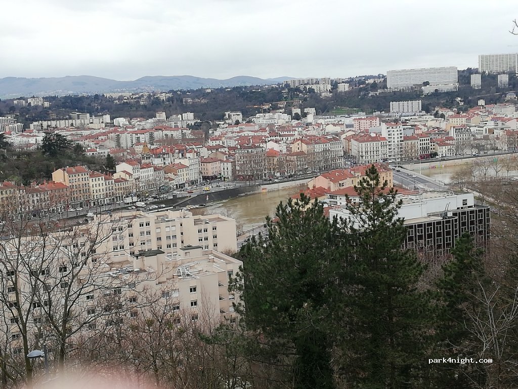 (69004) Lyon - 76 Rue Bleton — foto 4