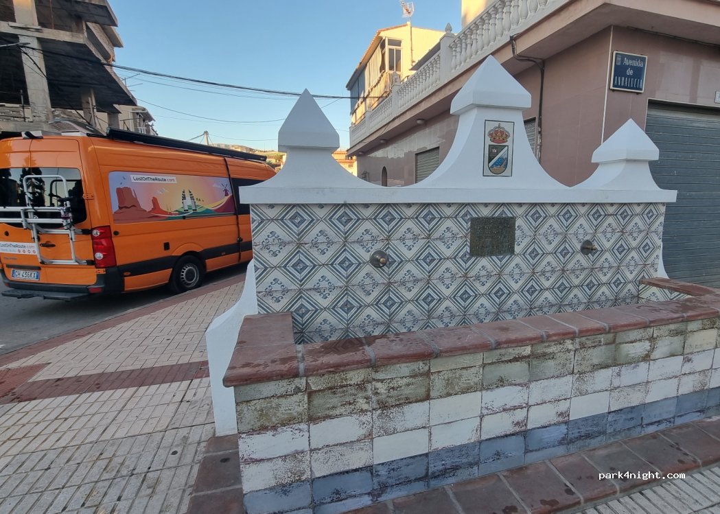(29751) Caleta de Vélez - 86 Avenida de Andalucía — foto