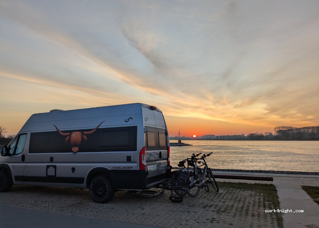 (4001 NJ) Tiel - — foto 5