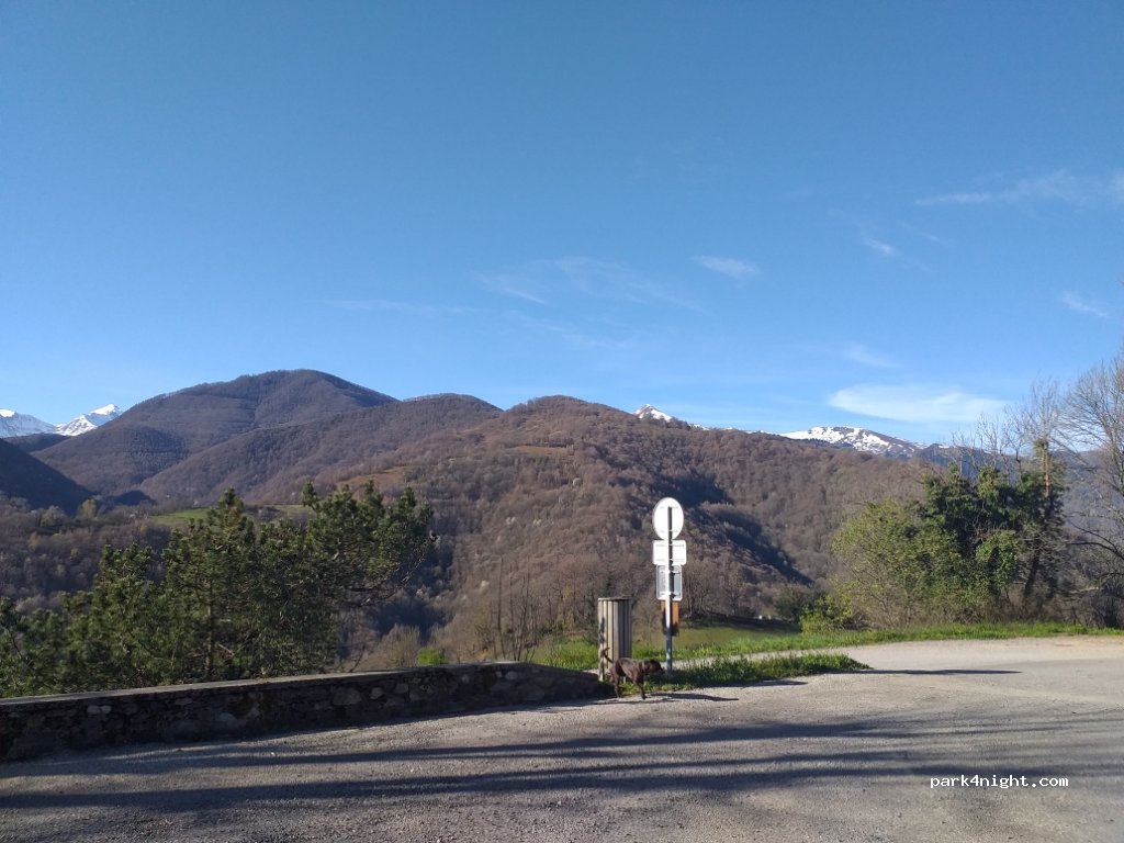 (09800) Galey - Village — foto