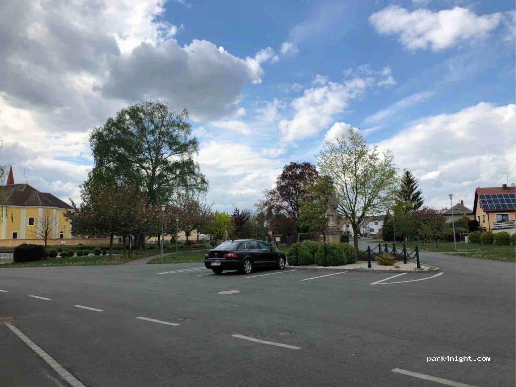 (338 21) Osek - — foto 2