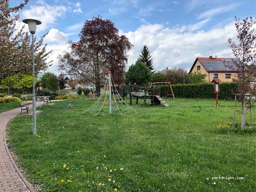 (338 21) Osek - — foto 3