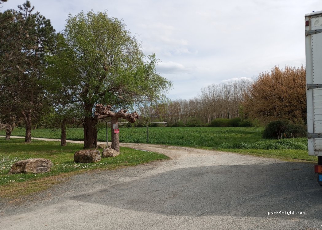 (33580) Roquebrune - D126 — foto 3
