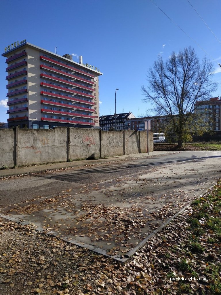 Área de Autocaravanas de Miranda de Ebro — foto 2