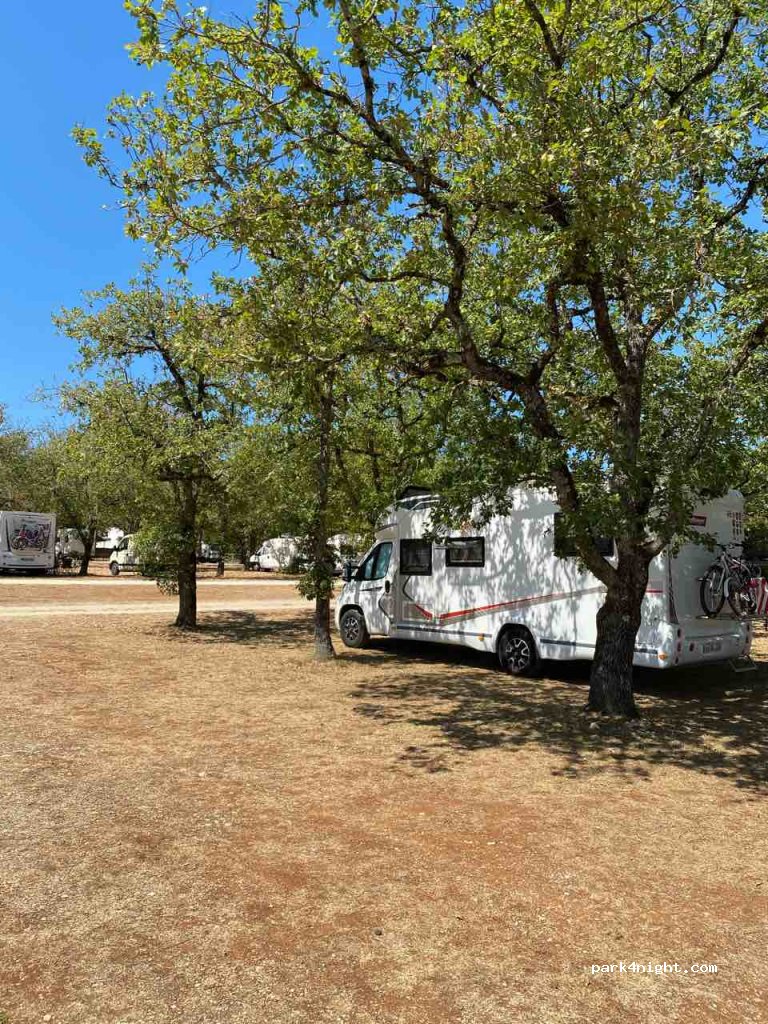 Parking P4 - Le Garroustié — foto 2