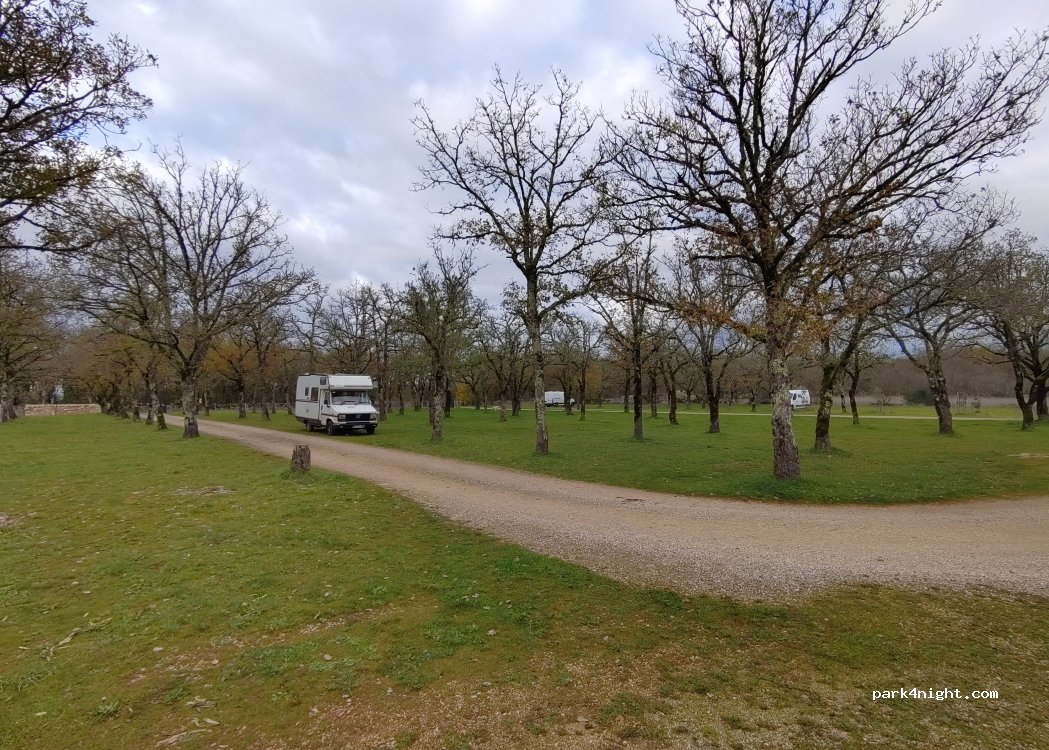 Parking P4 - Le Garroustié — foto 4