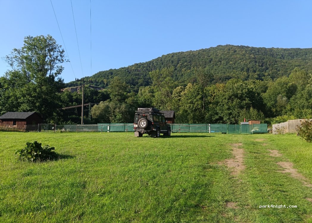 (405 02) Malá Veleň - — foto 3