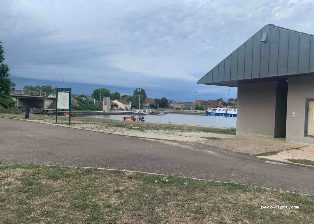 (71150) Chagny - Chemin du Déversoir — foto 2