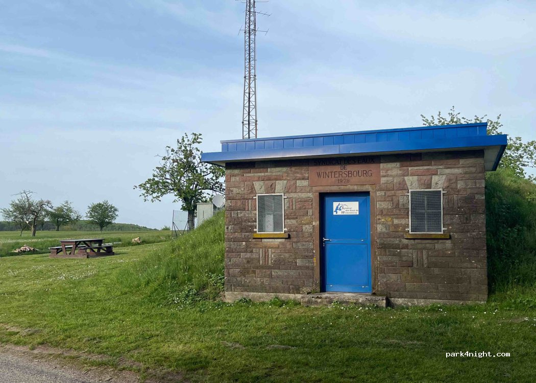(67320) Eschbourg - Route de la Petite Pierre — foto 3