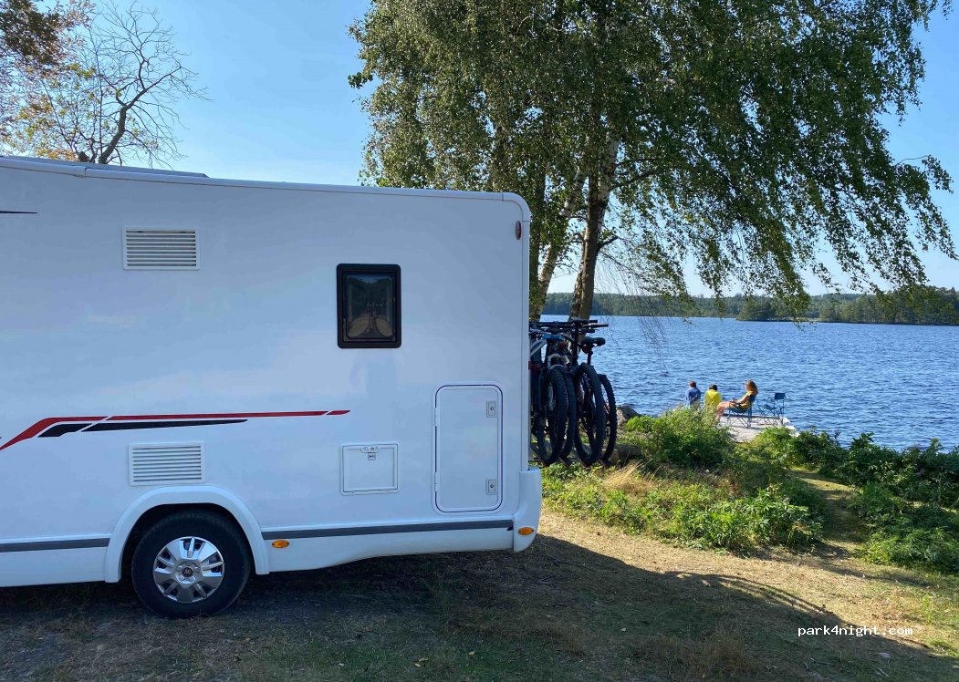 (695 60)  - 28 Ågrenavägen — foto