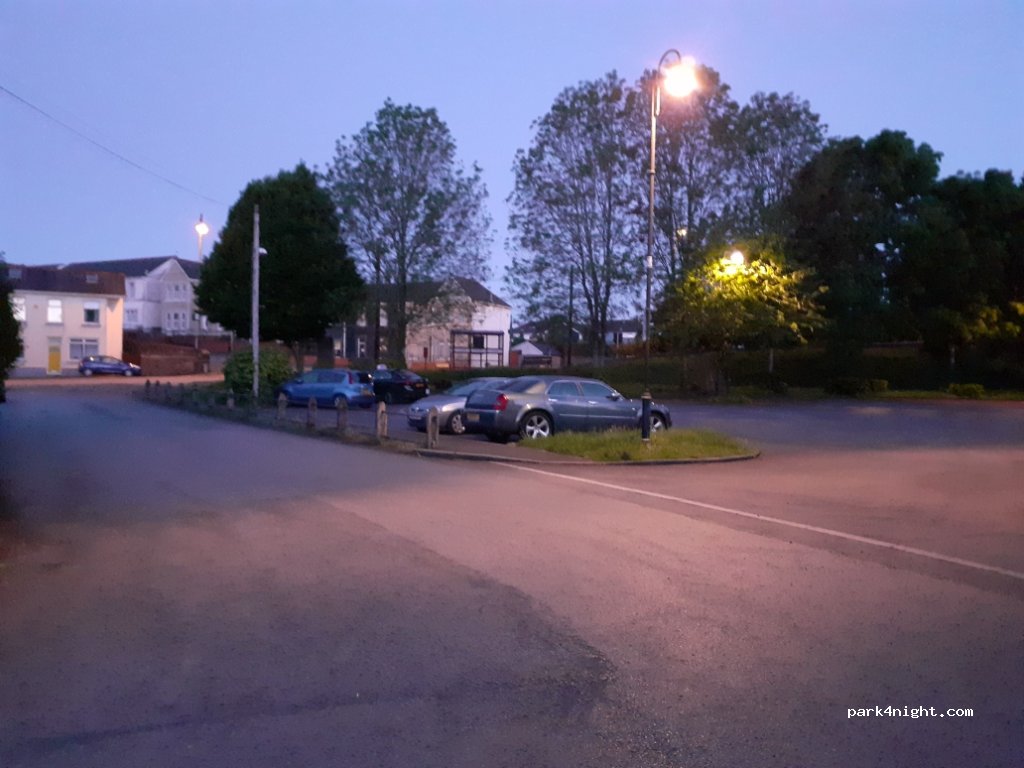 (SA18 3HB) Ammanford - — foto 2