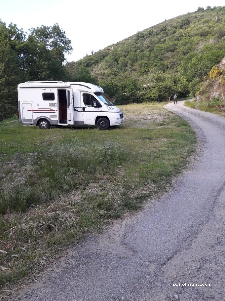(07530) Genestelle - D518 — foto