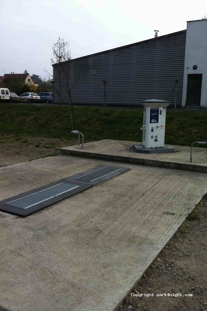 (36300) Pouligny-Saint-Pierre - 58 Route du Blanc — foto
