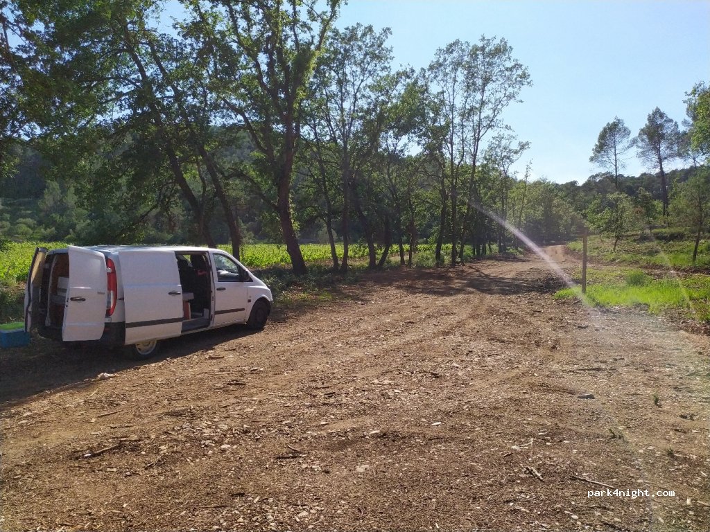 (83510) Lorgues - 2313 Chemin des Combes — foto