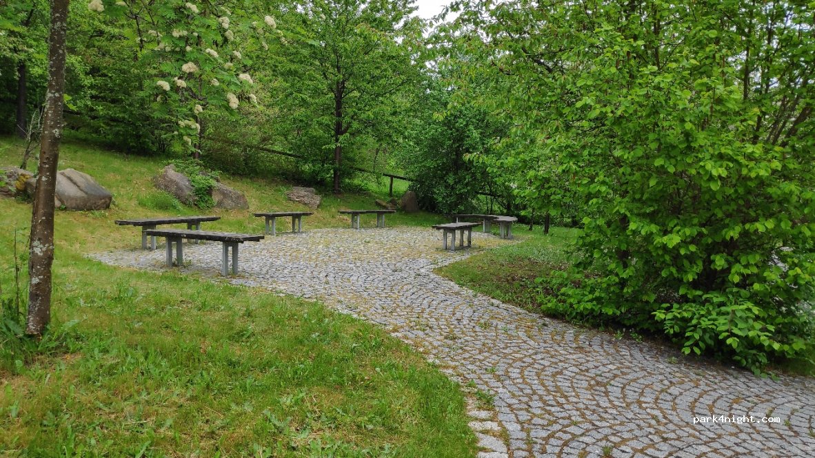 Parkplatz am Wasserfall — foto 2