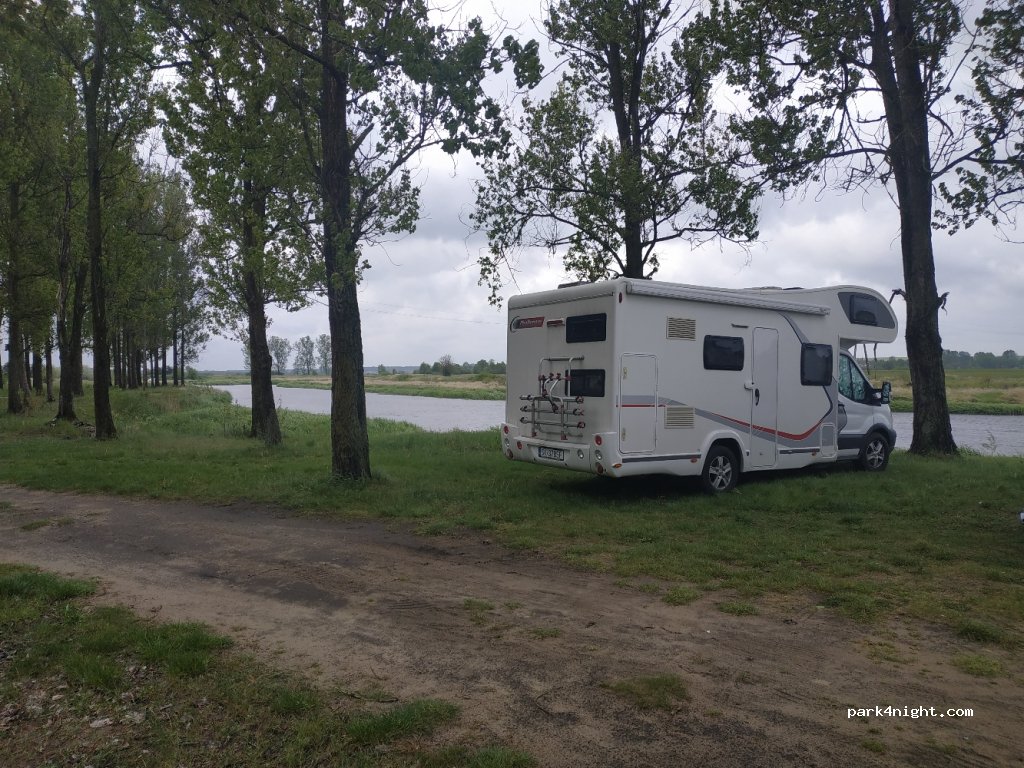 (28-305) Sobków - 18 Rzeczna — foto