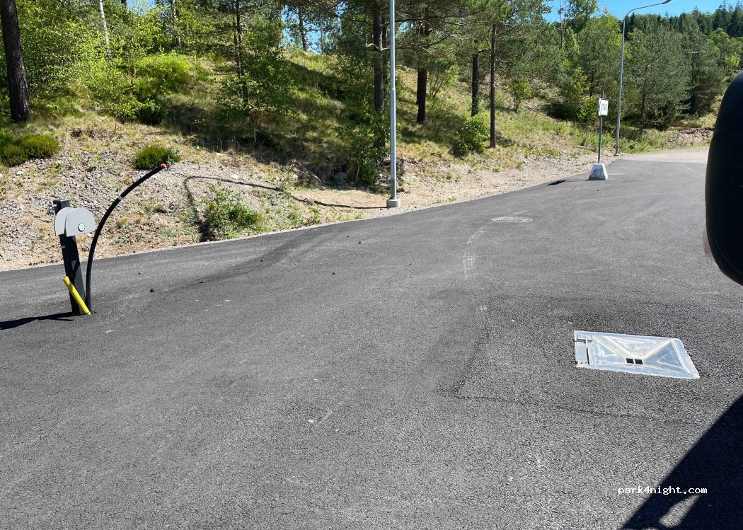 (311 60) Ullared - 21 Falkenbergsvägen — foto 2