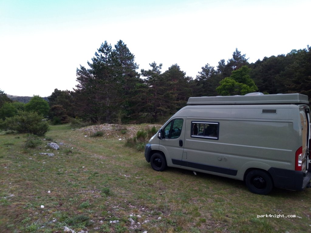 (06460) Saint-Vallier-de-Thiey - 6 Route de Caussols — foto