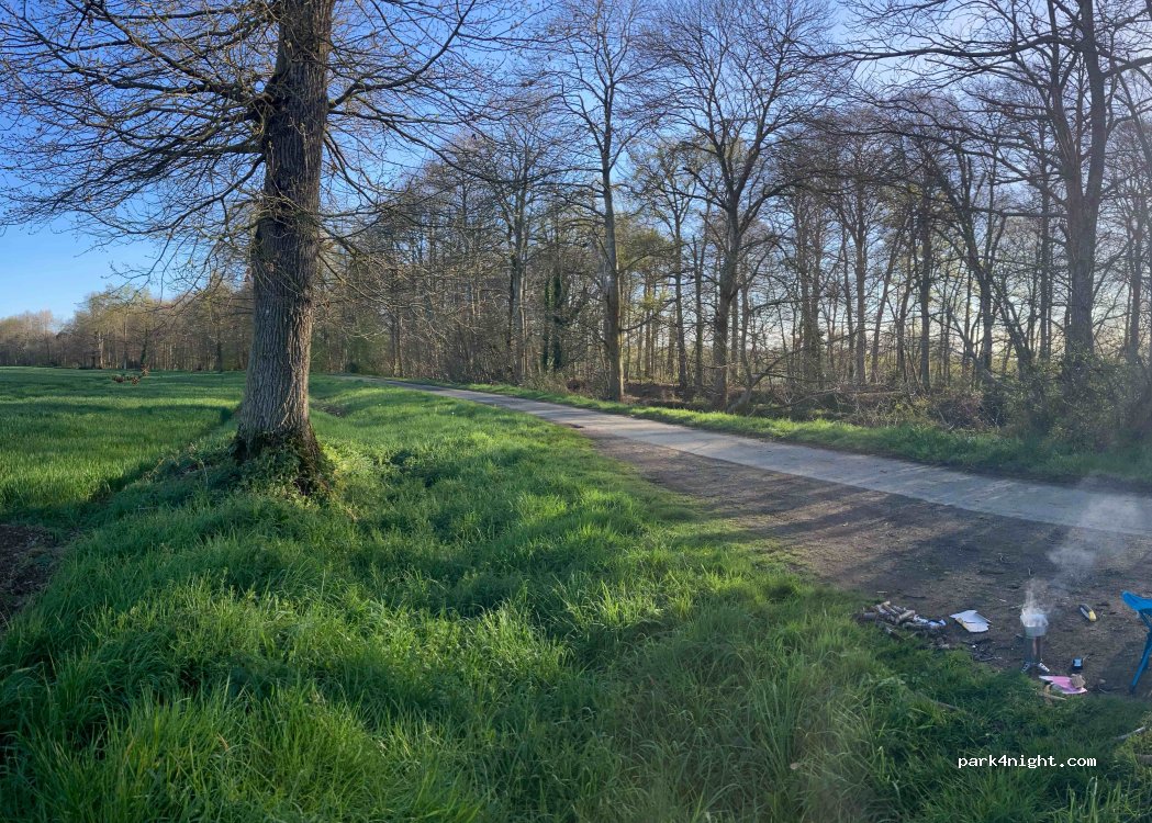 (35630) Hédé-Bazouges - Le Petit Bourg — foto