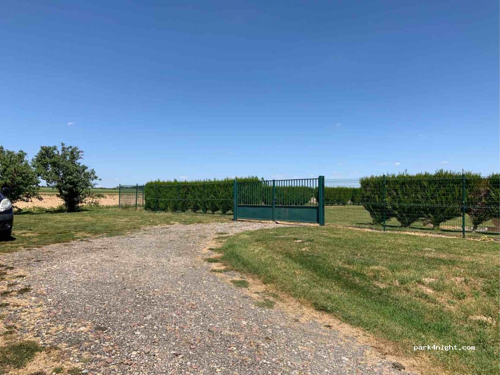 (60120) Breteuil - Unnamed Road — foto