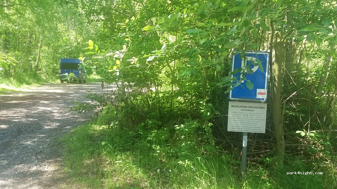 (264 01) Osečany - — foto