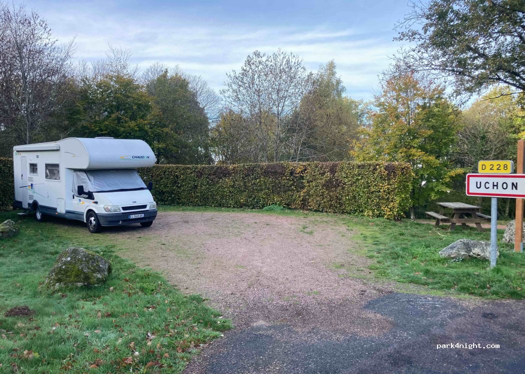 (71190) Uchon - Le Bourg — foto 3