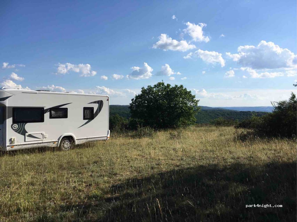 (24570) Condat-sur-Vézère - Unnamed Road — foto
