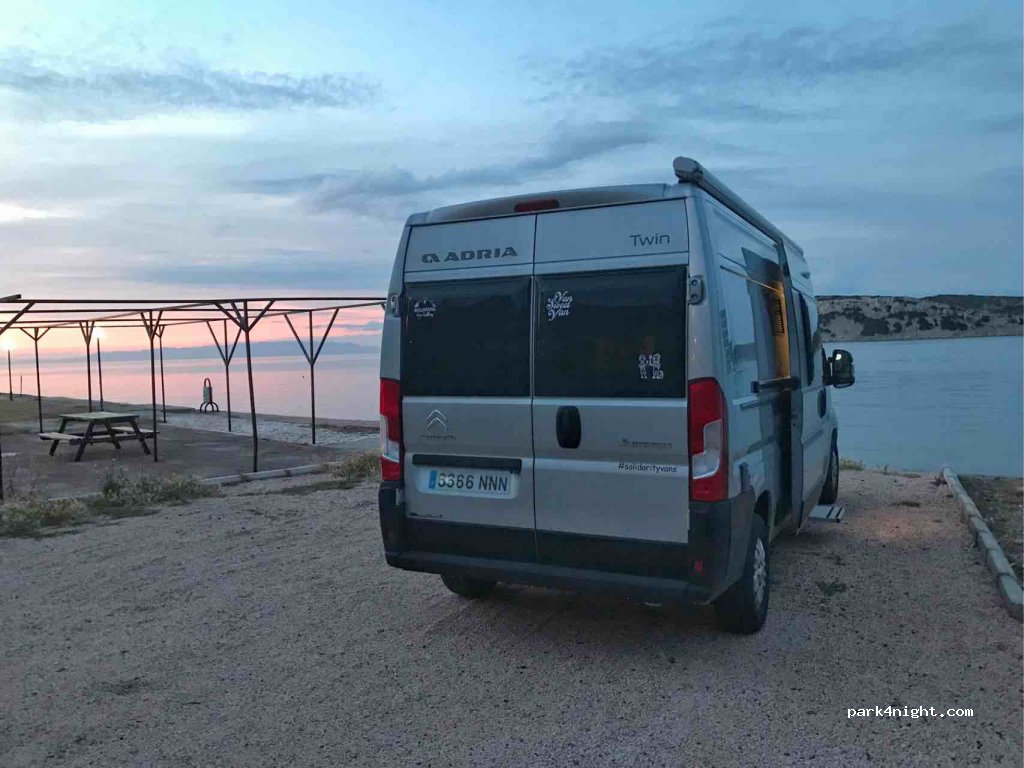 (35970)  - Kuyucak Caddesi — foto