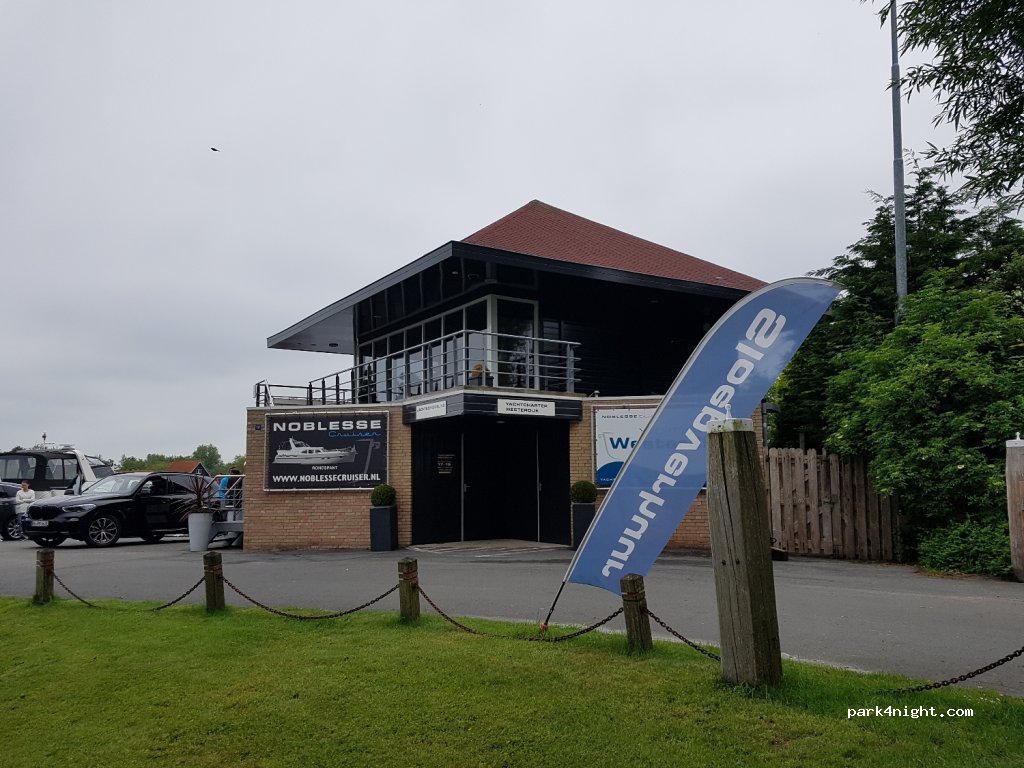 Camperplaats Westerdijk Earnewald — foto 3